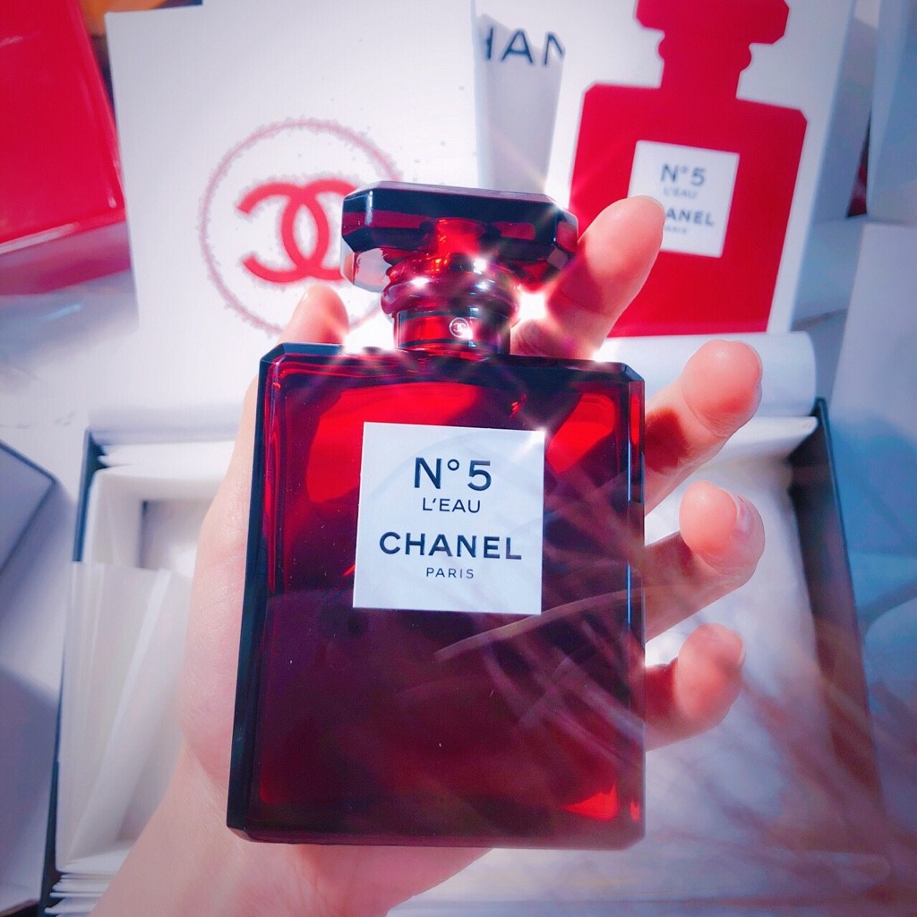 香奈儿 五号之水圣诞限量版 Chanel No 5 L'Eau Red Edition|香水评论|香调|价格|味道|香评|评价|-香水时代 ...